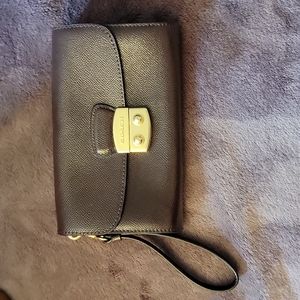 Coach clutch/crossbody maroon